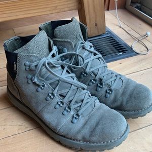 Danner Suede Chukka